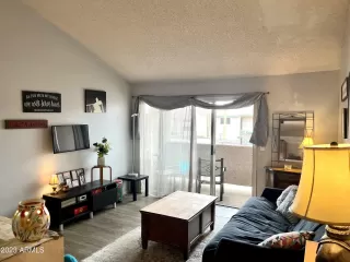 Photo #3: 6534413 Listing 