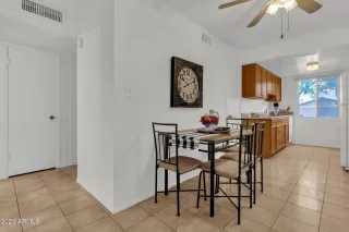 Photo #5: 6534498 Listing