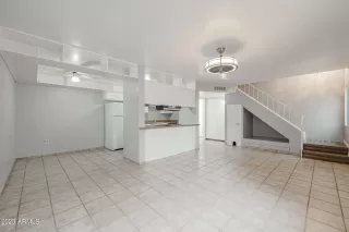 Photo #3: 6534991 Listing