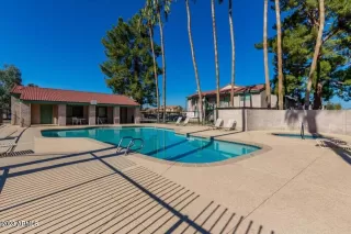 Photo #3: 6535657 Listing