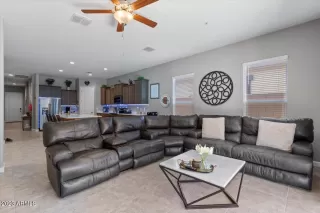 Photo #6: 6535659 Listing