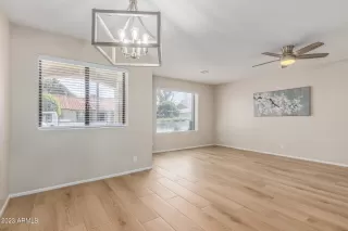 Photo #6: 6535773 Listing 