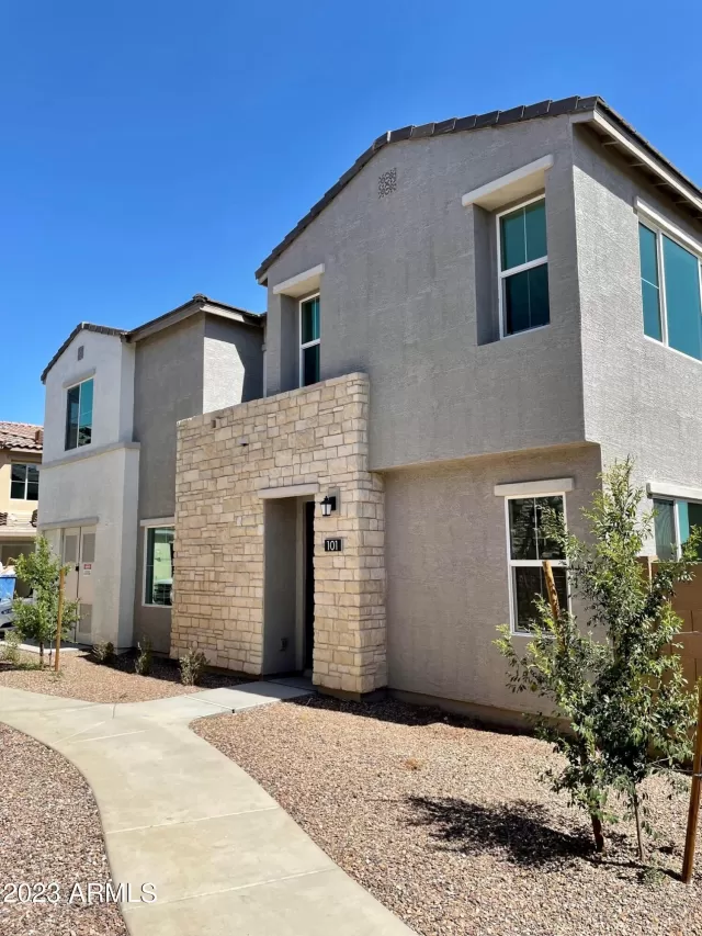 MLS: 6535784 Condo For Sale