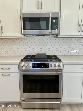 Photo #3: 6535784 Listing