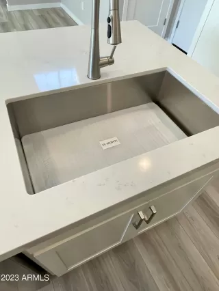 Photo #4: 6535784 Listing