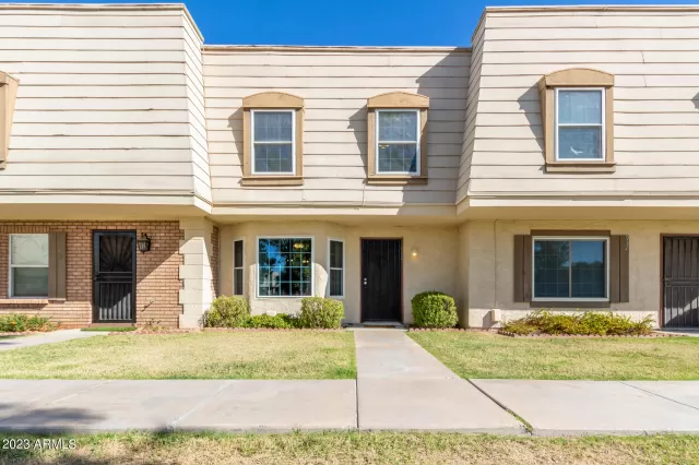 MLS: 6535877 Condo For Sale