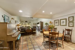 Photo #6: 6535896 Listing