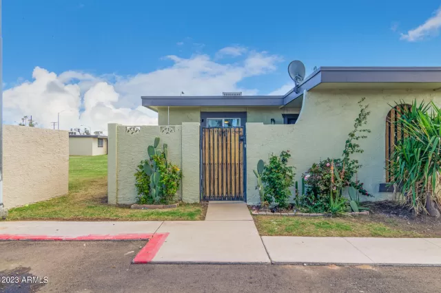 MLS: 6535964 Condo For Sale