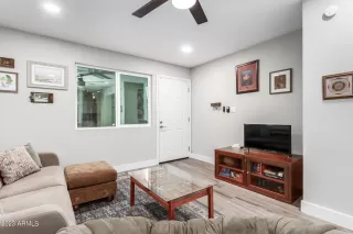 Photo #4: 6535964 Listing