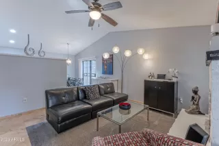 Photo #2: 6536095 Listing