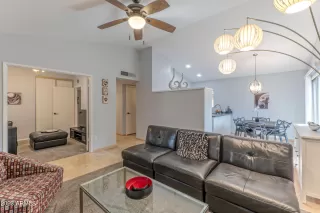 Photo #4: 6536095 Listing