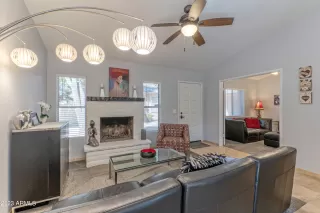 Photo #5: 6536095 Listing