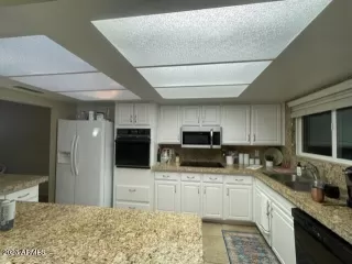 Photo #4: 6536214 Listing