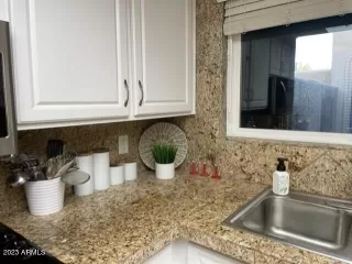 Photo #5: 6536214 Listing