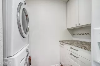 Photo #4: 6536322 Listing