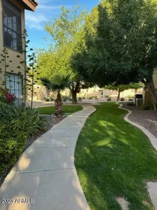 Photo #3: 6536711 Listing