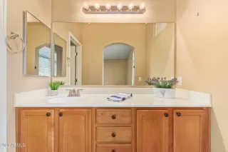 Photo #5: 6536821 Listing 