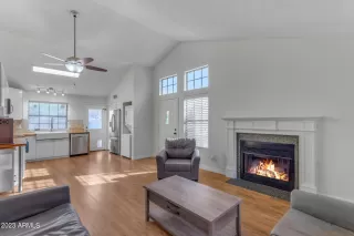 Photo #6: 6536965 Listing