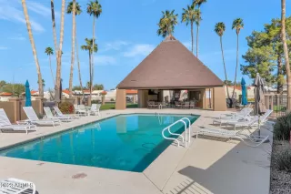 Photo #5: 6537087 Listing