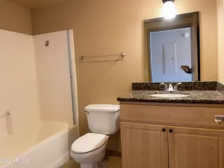 Photo #6: 6537158 Listing 