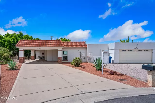 MLS: 6537276 Condo For Sale