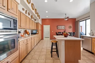 Photo #4: 6537655 Listing