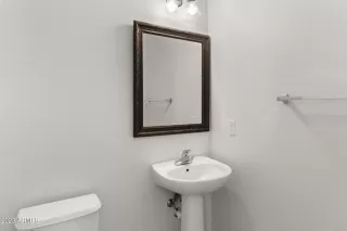 Photo #5: 6537782 Listing