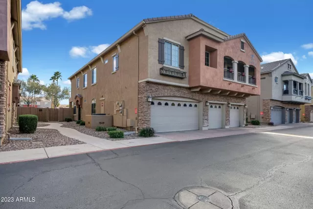 MLS: 6537843 Condo For Sale