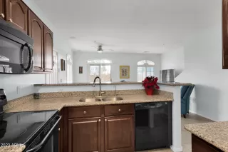 Photo #5: 6537843 Listing 