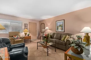 Photo #6: 6538031 Listing