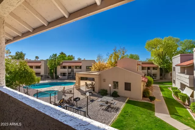 MLS: 6538091 Condo For Sale