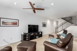 Photo #2: 6538095 Listing 