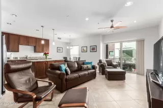 Photo #3: 6538095 Listing 