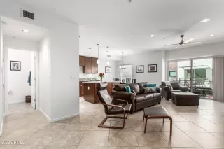 Photo #4: 6538095 Listing 