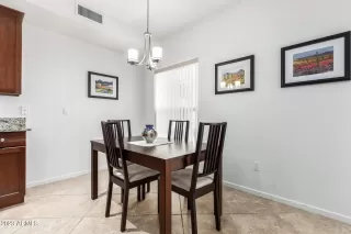 Photo #5: 6538095 Listing 