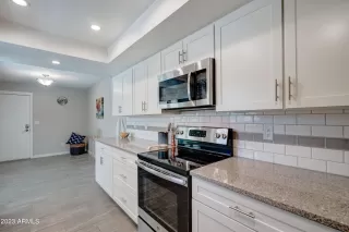 Photo #6: 6538235 Listing