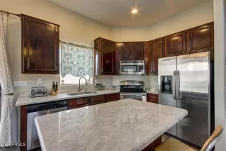 Photo #1: 6538287 Listing 