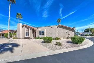 Photo #2: 6538442 Listing