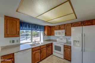 Photo #6: 6538442 Listing