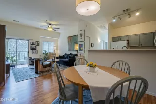 Photo #4: 6538700 Listing 