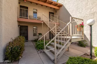 Photo #2: 6538756 Listing