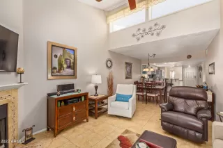 Photo #5: 6538756 Listing