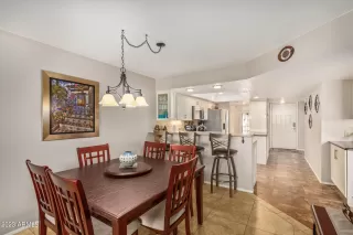 Photo #6: 6538756 Listing