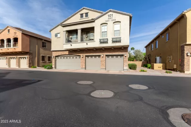 MLS: 6539023 Condo For Sale