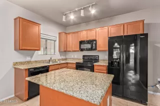 Photo #5: 6539023 Listing 