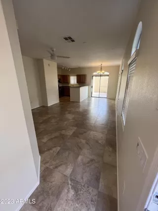 Photo #3: 6539061 Listing