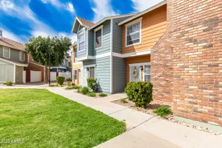 Photo #5: 6539171 Listing