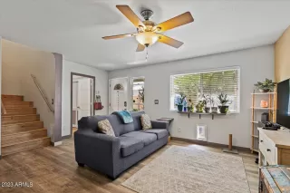 Photo #6: 6539371 Listing