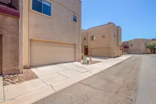 Photo #4: 6539384 Listing