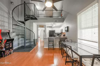 Photo #2: 6539511 Listing